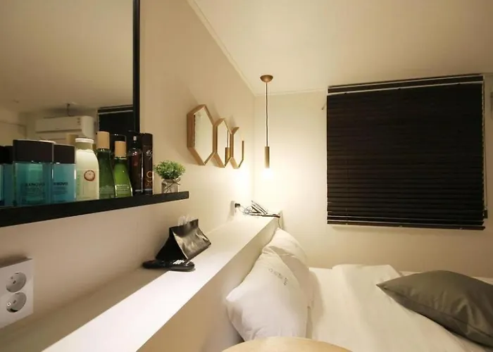 Yam Hotel