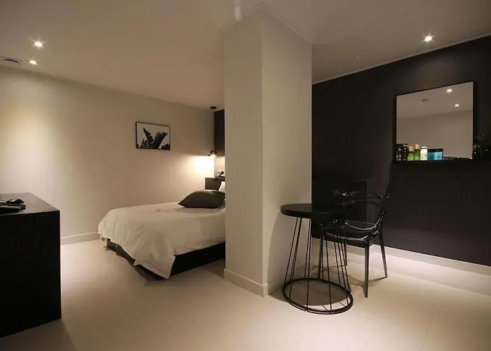 Yam Hotel 3*